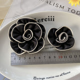 PREMIUM FLOWER BROOCH