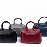 Feminina Shoulder Bag