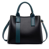 Feminina Shoulder Bag