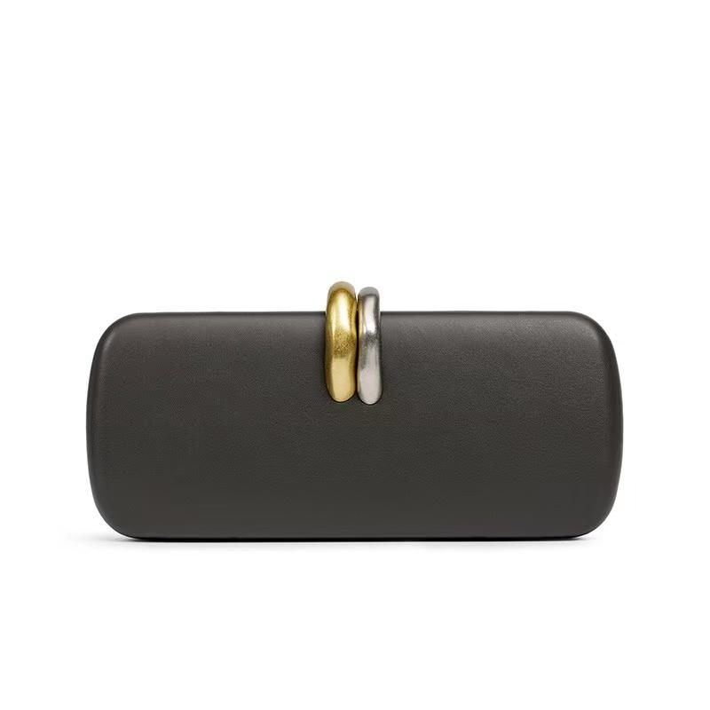 Luxe clutch