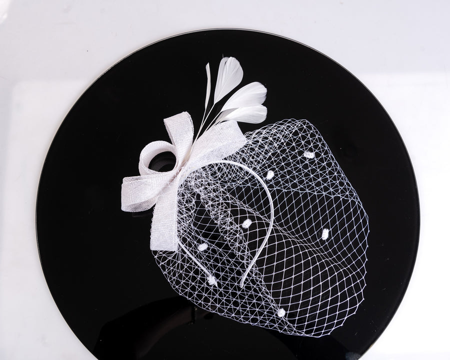 Fascinator feather veil mesh